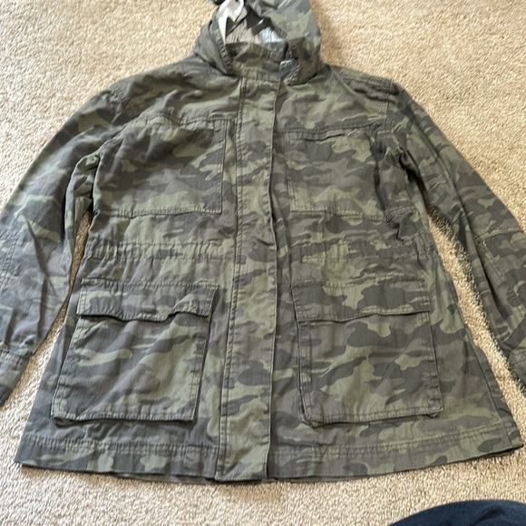 Universal Thread Camo Utility Jacket Large Hooded - Picture 2 of 7